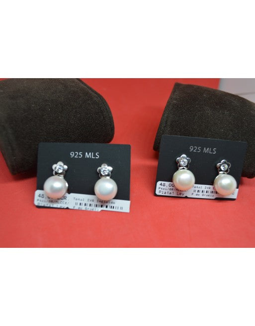 Pendientes de perla cultivada